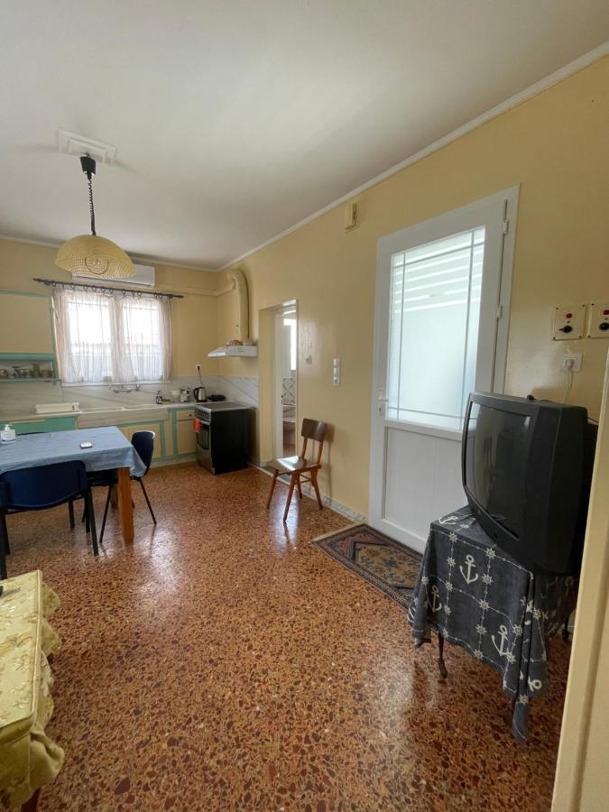 Odysseus Apartment Vrontados ภายนอก รูปภาพ